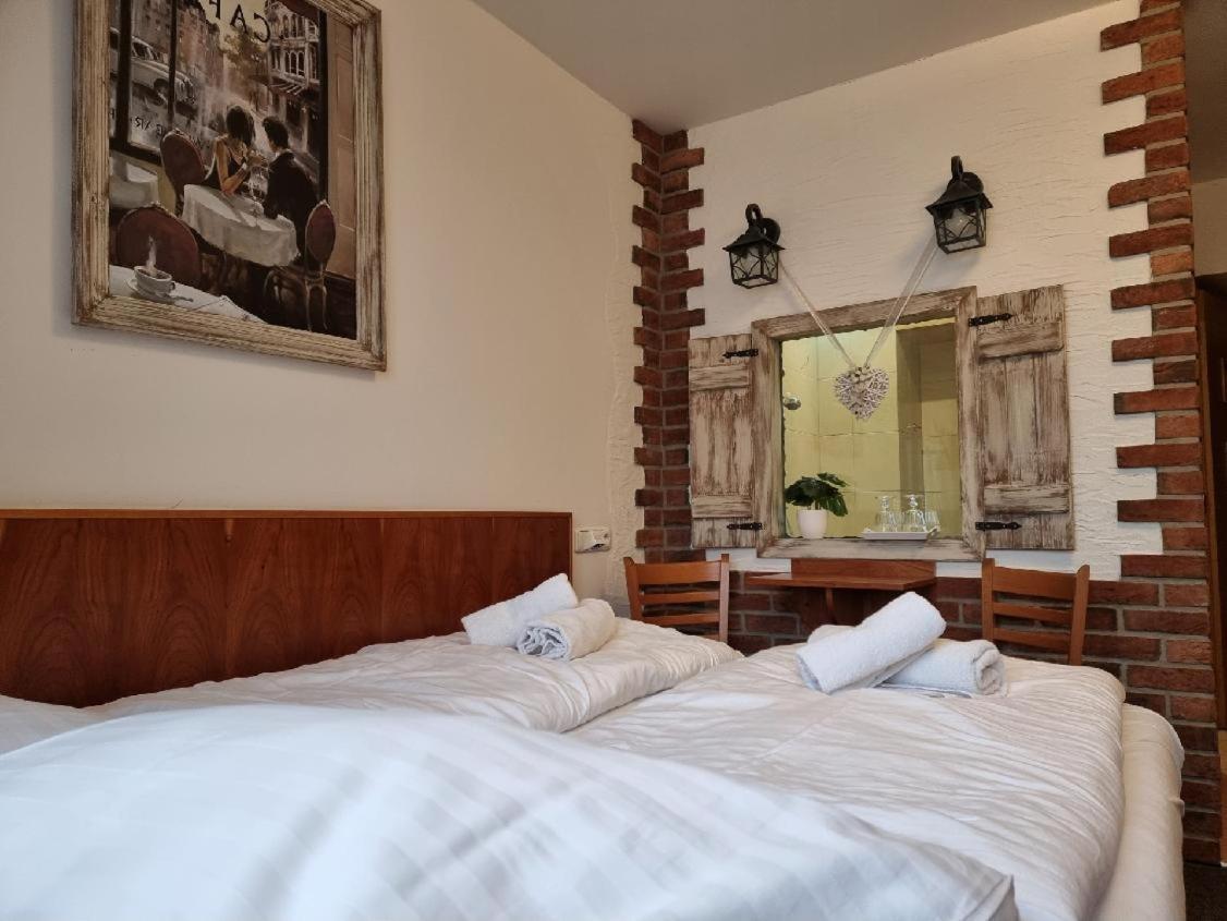 Hotel Pansky Dum Blovice Екстер'єр фото