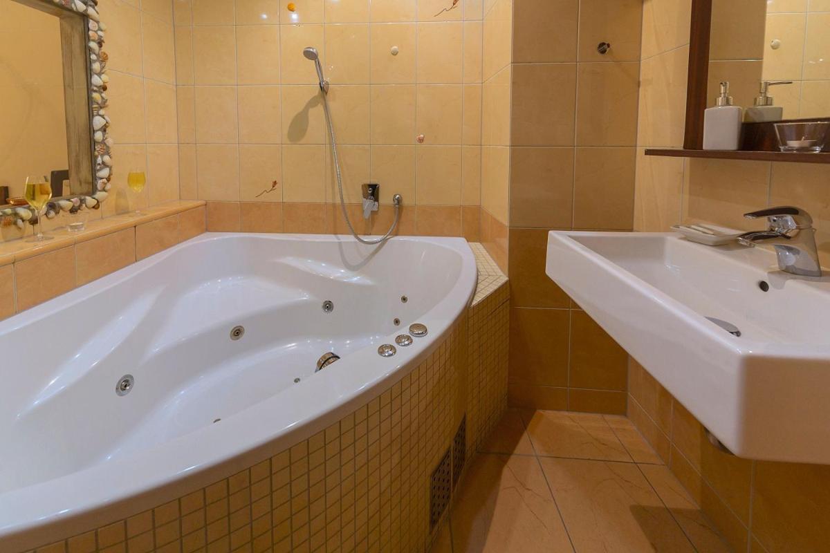 Hotel Pansky Dum Blovice Екстер'єр фото